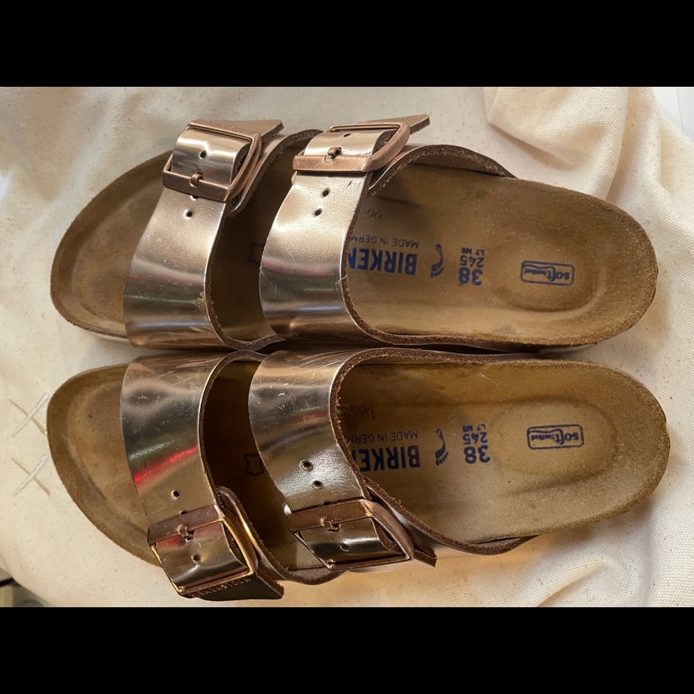 SOLD! Birkenstock gold Arizona 38